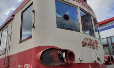 Automotor nr. AMX4515 – ansamblu compus din automotor nefuncțional – 32 tone și remorcă nefuncțională -23 tone.