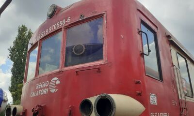 Automotor AMX 4558 – ansamblu compus din automotor nefuncțional – 32 tone și remorcă nefuncțională - 32 tone.