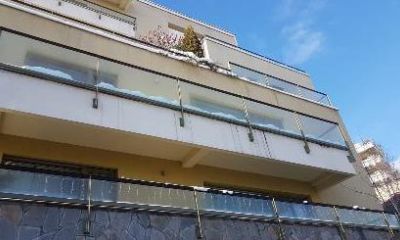 Imobil apartament cu boxă și loc parcare situat în Brașov str. Stejărișului nr. 18 A, bl. 8, et. 1, jud. BV