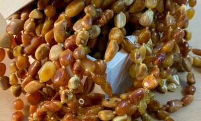 NEADJUDECAT/LOT 22.8 – 0,5 kg chihlimbar prelucrat de diferite mărimi si culori.