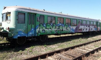 Automotor 4560/8460 – ansamblu compus din automotor nefuncțional – 32 tone și remorcă nefuncțională -23 tone.