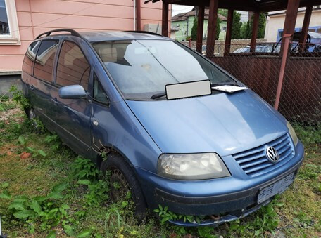 Autovehicul marca	VOLKSWAGEN Tipul Sharan 1.9 TDI - a treia lictație