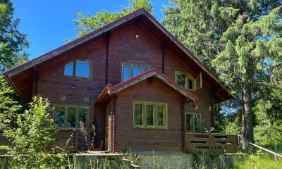 Teren intravilan și construcție P+M, situat în loc. Mălini sat Iesel, str. Principală, nr. 13, jud. Suceava