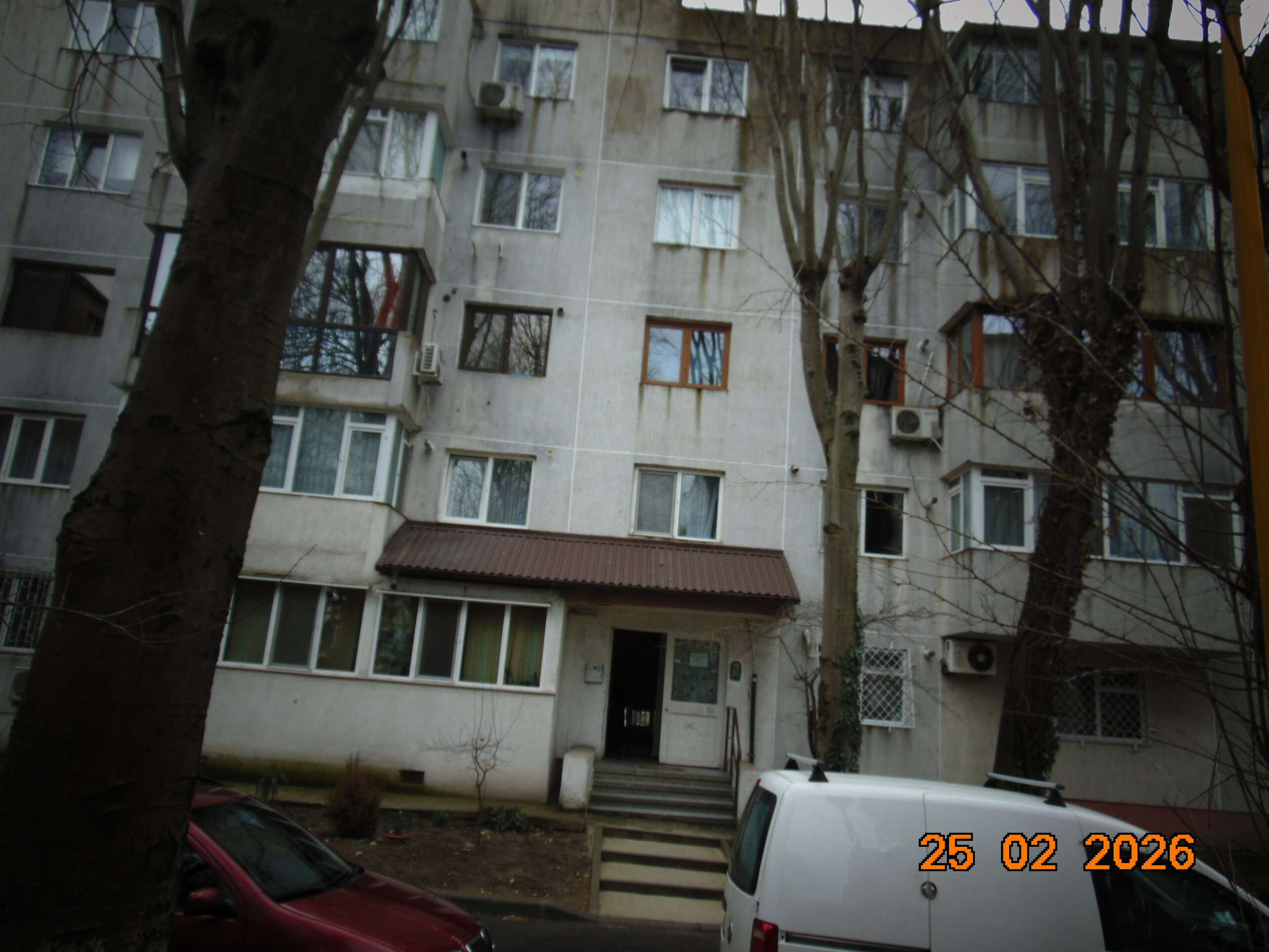Imobil apartament compus din două camere și dependințe+boxă (Constanța, str. I.L. Caragiale nr. 14, Bl. I1, sc. E, etaj 2, ap. 71)
