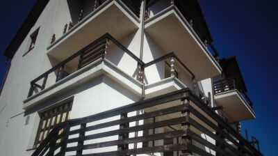 Gallery Thumb 1