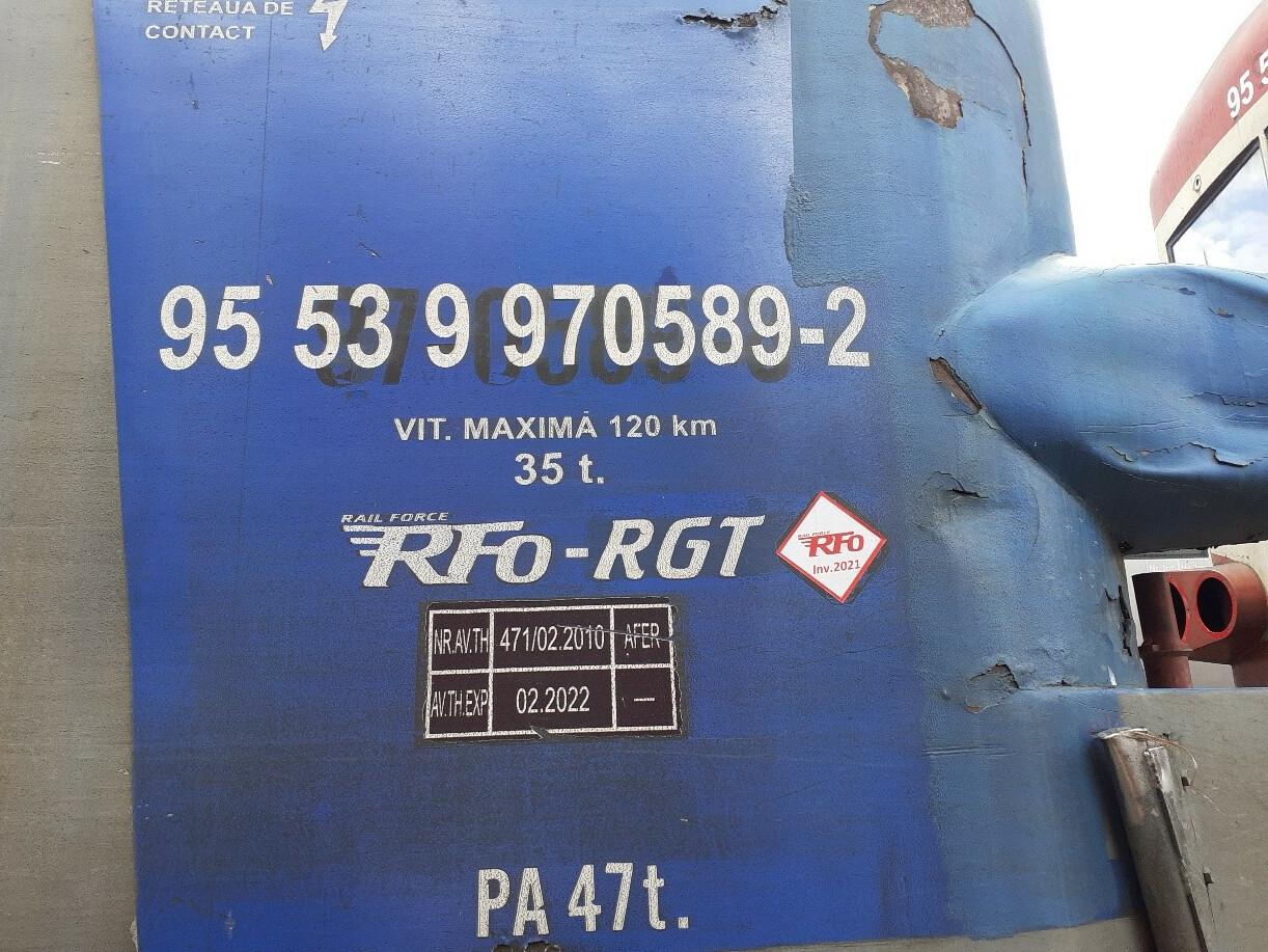 Motor vehicle no. AMX 4589 – assembly consisting of non-functional motor vehicle – 35 tons and non-functional trailer - 23 tons.