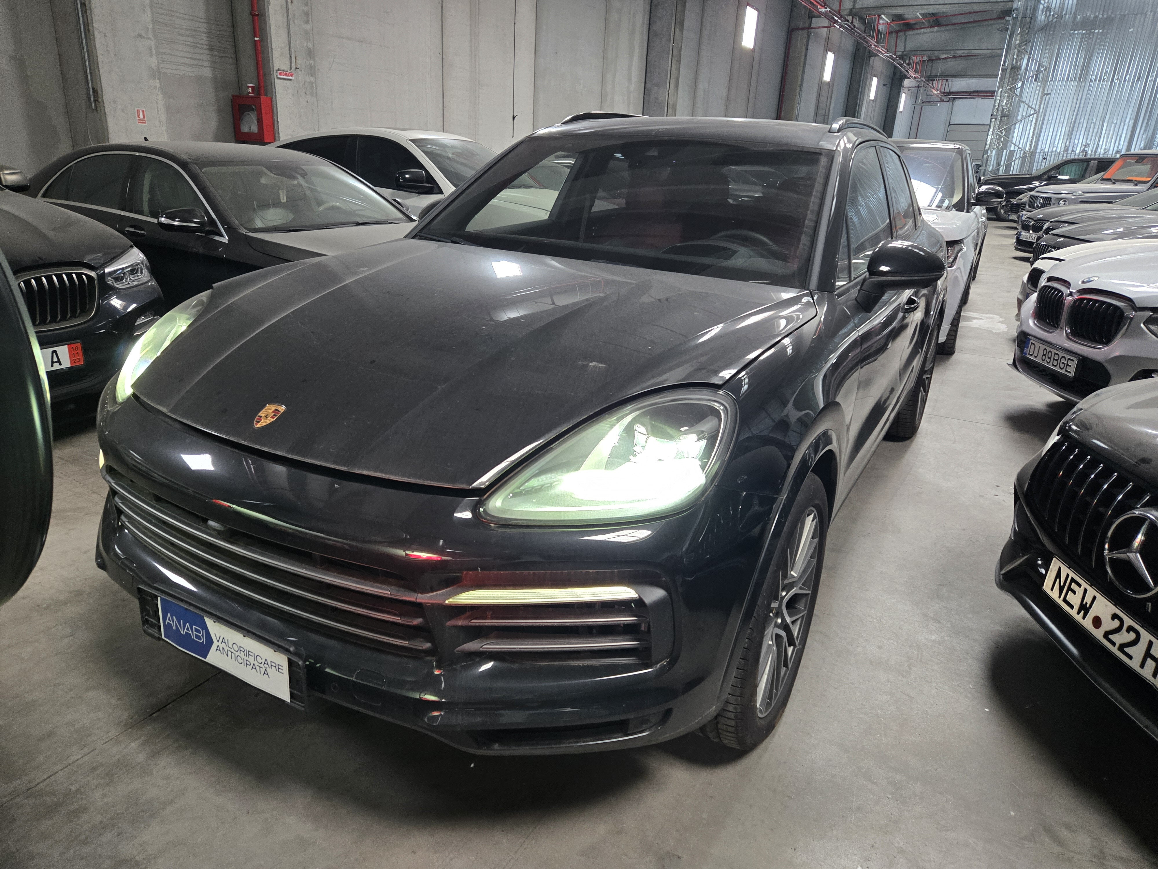 LICITATIE PORCHE CAYENNE REDUS CU 50%