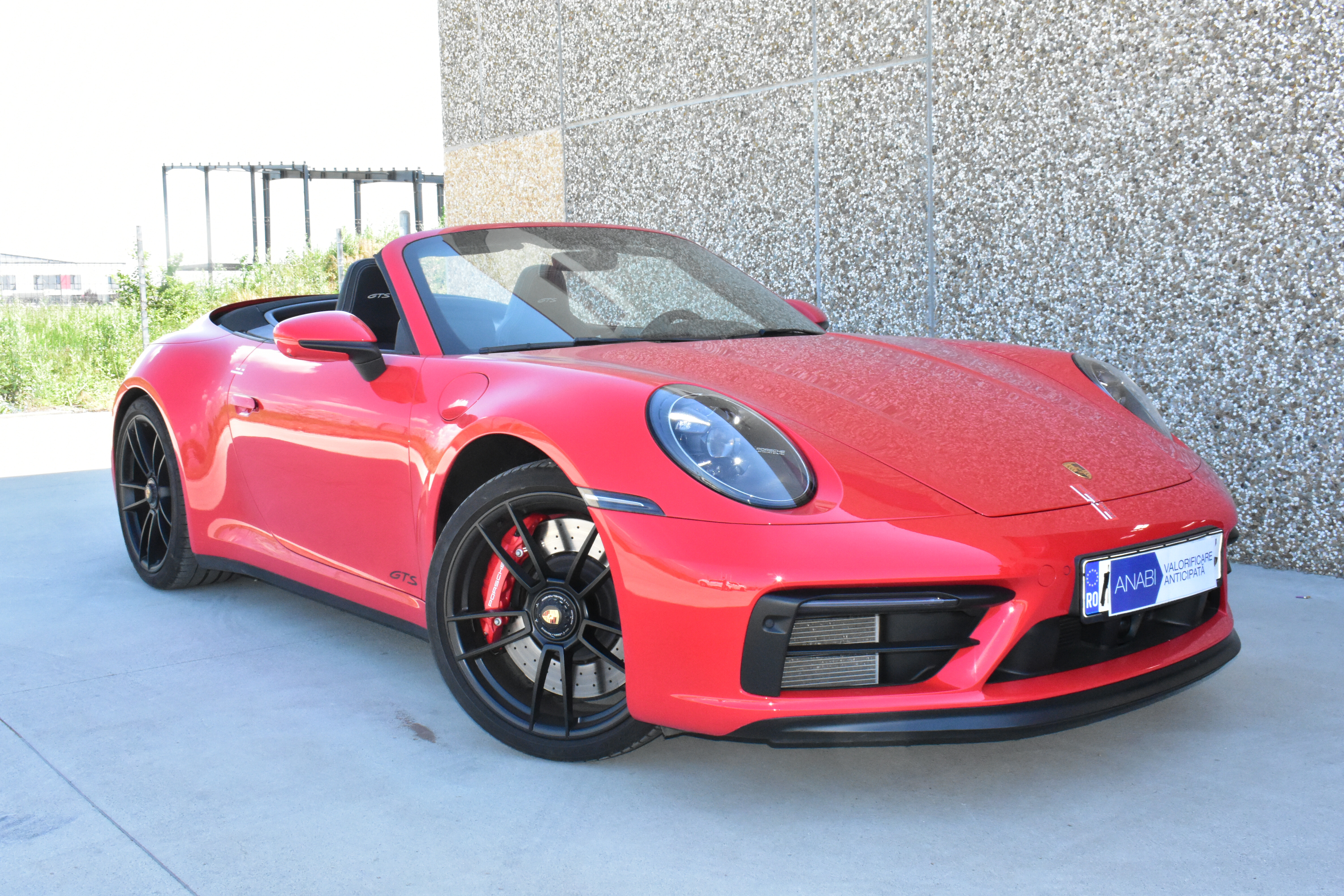 LICITATIE PORCHE 911 CARRERA 4 GTS REDUS CU 25%
