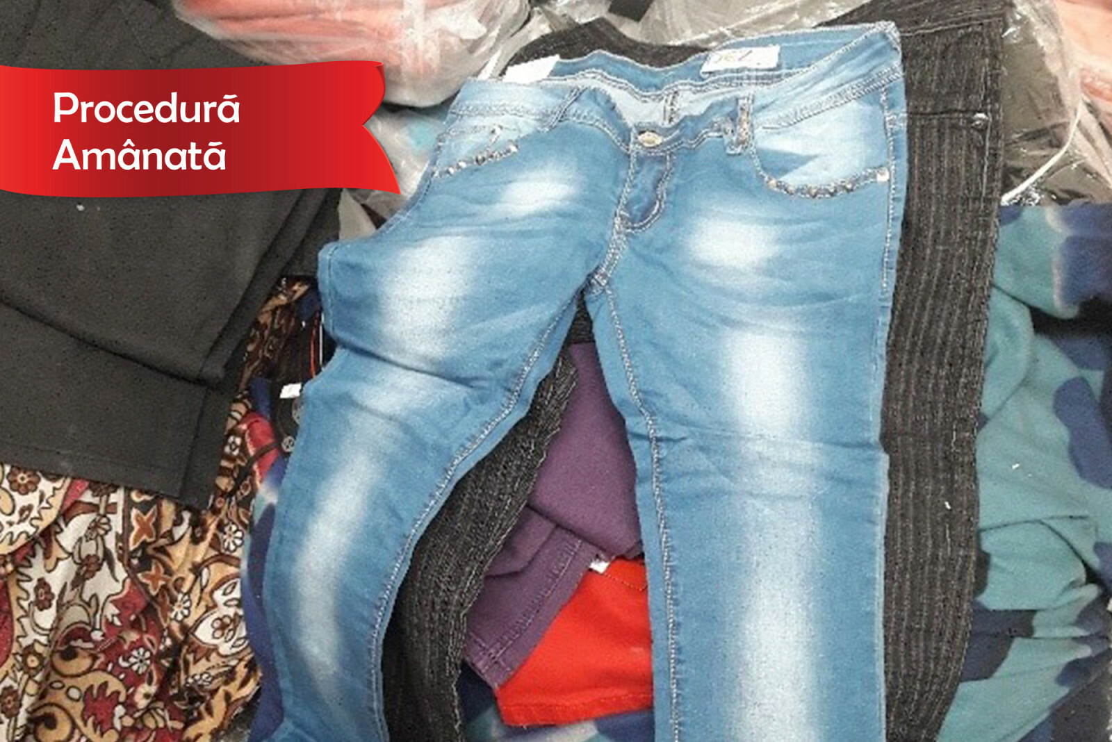 Stoc de marfă constând în 7.704 perechi pantaloni bărbați și damă - prima licitație