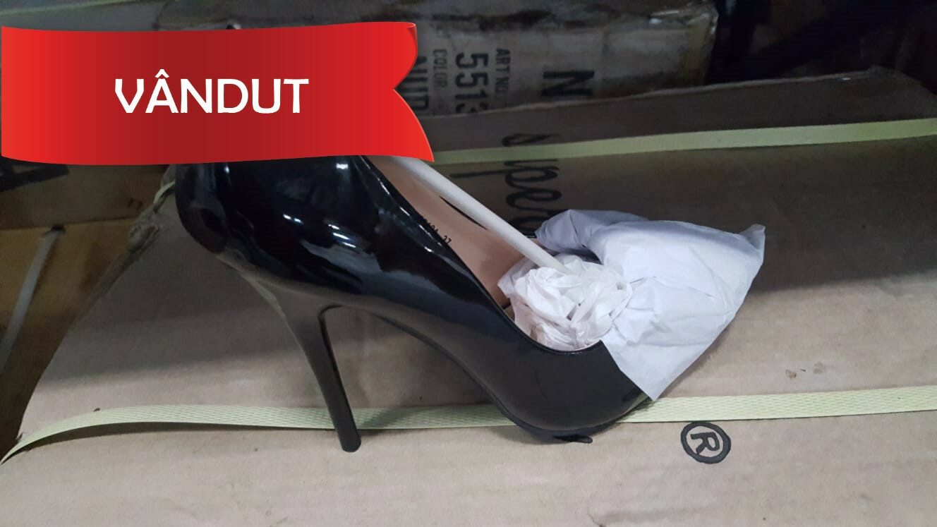 Stoc de marfa constând în 13.700 cutii de încălțăminte