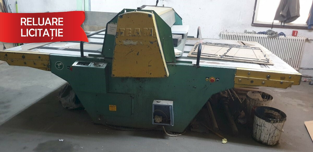 Mașină de ștanțat, echipament industrial specializat pe debitare a cutiilor de carton