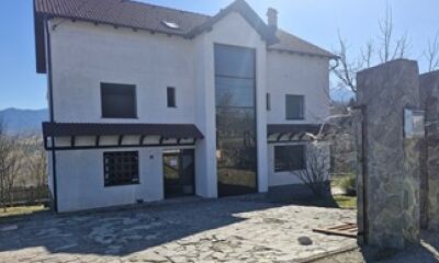 Imobil compus din teren și construcții în localitatea Sohodol, județul Brașov