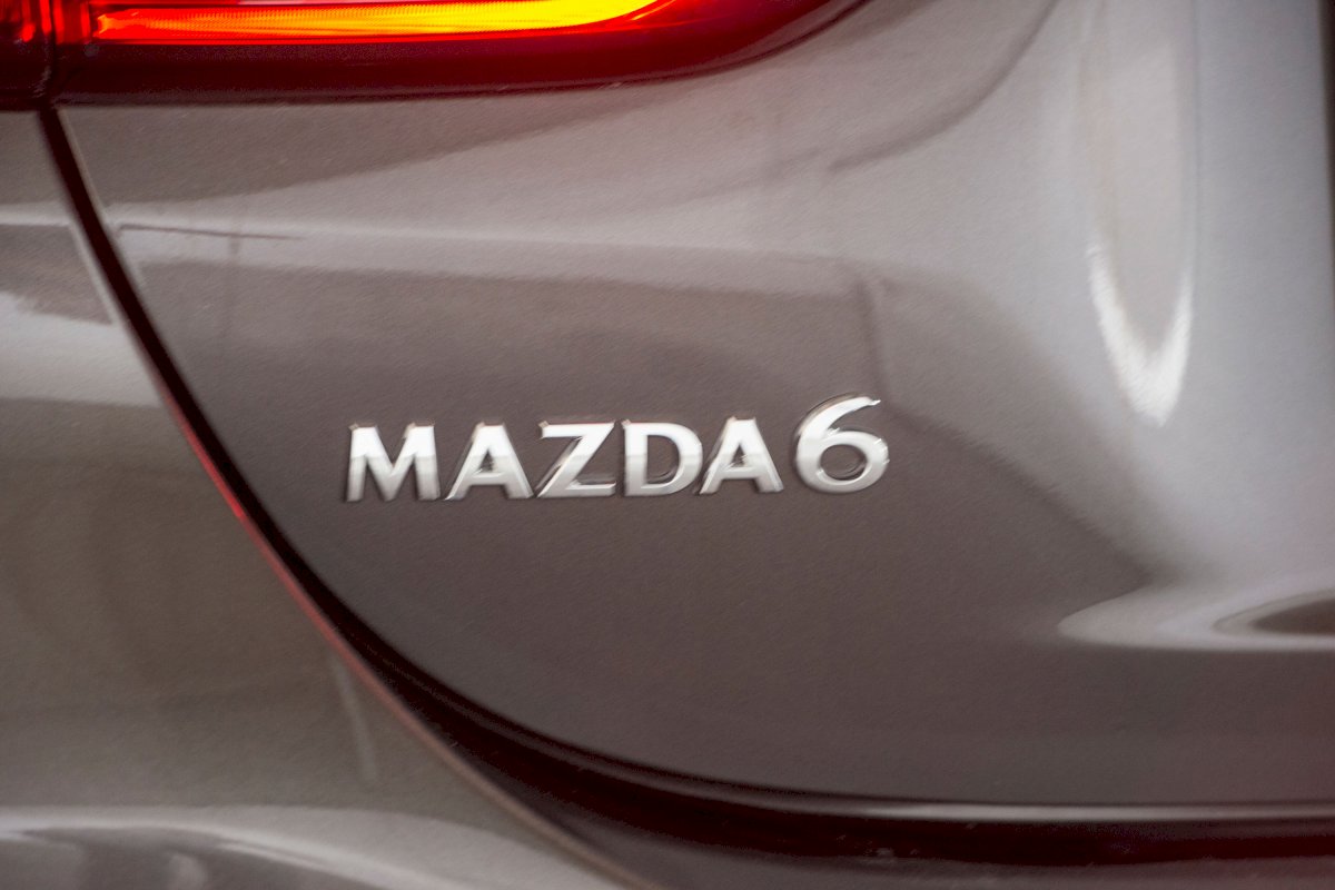 ADJUDECAT Autovehicul marca	MAZDA 6 G194 Revolution AT