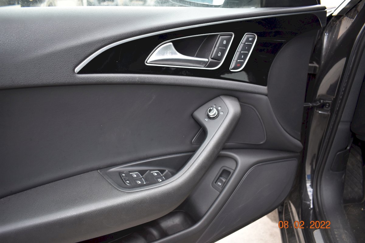 NEADJUDECAT Autovehicul marca AUDI Tipul - A6- an fabricație 2012
