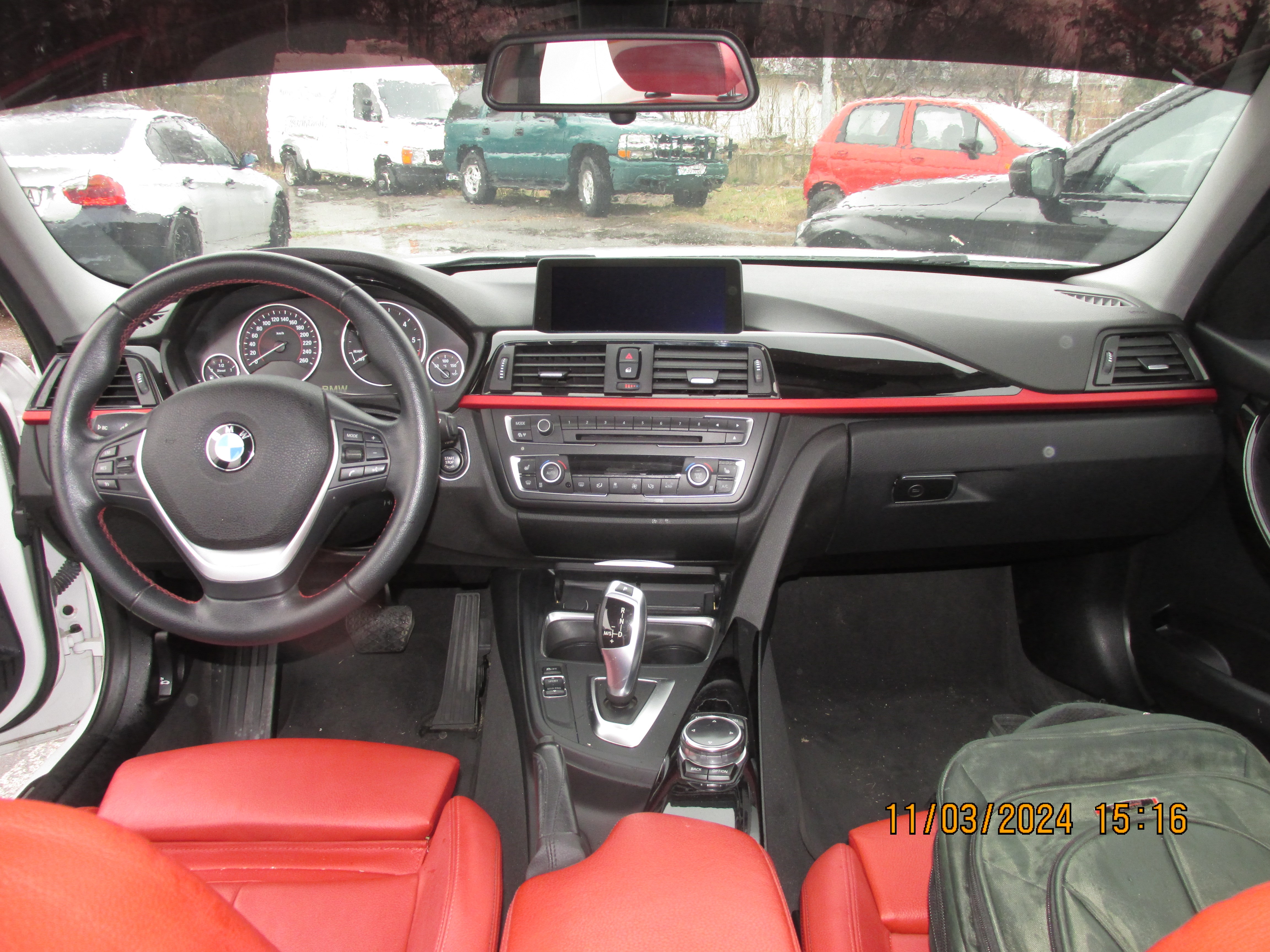 ADJUDECAT Autovehicul marca	BMW 320ED Tipul	Sport, prima licitație
