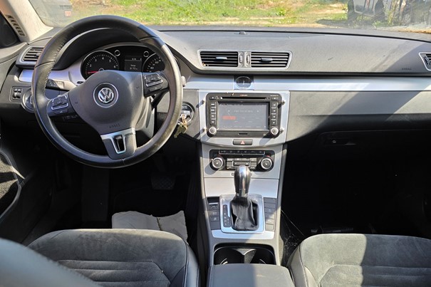 Autovehicul marca VOLKSWAGEN Model PASSAT, a doua licitatie