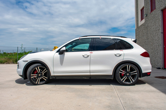 Autoturism marca PORSCHE - model Cayenne