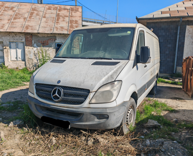 Autoutilitara Mercedes Benz - model Sprinter
