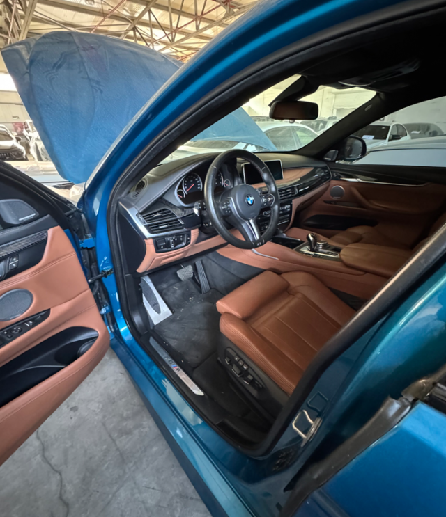 Autovehicul marca BMW X6 ( diminuat cu 25%)