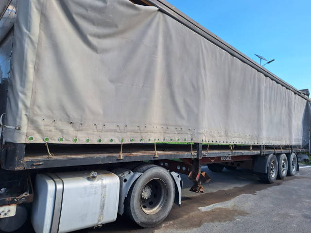 Remorcă KOGEL SN 24 (redusă cu 50%)