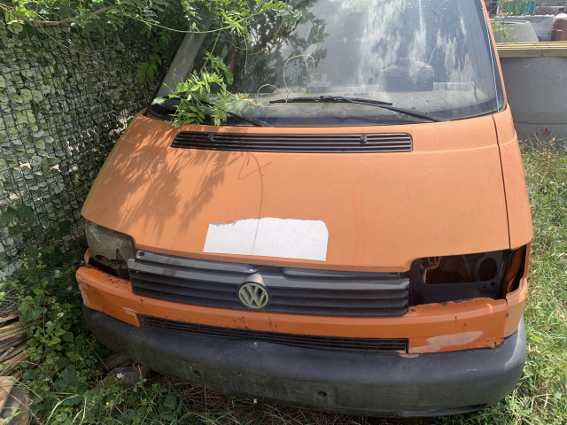 Autoutilitară VW Transporter 70X02D (redus cu 50%)