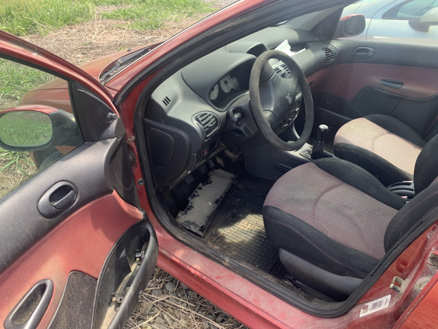 Autoturism  PEUGEOT 206 SW (redus cu 50%)