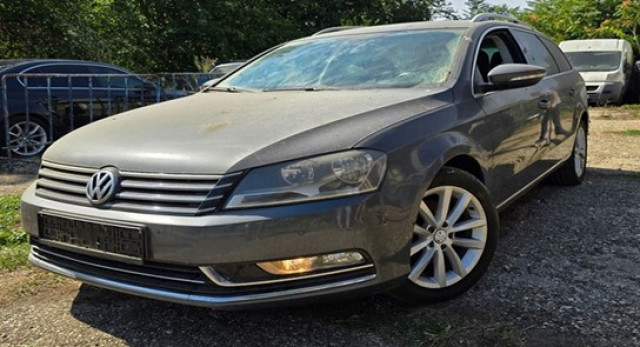Autovehicul VOLKSWAGEN PASSAT (redus cu 50%)