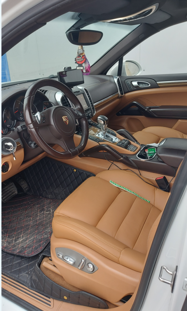 Autoturism Porsche Cayenne II 3.0 V6