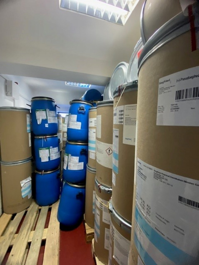 LOT 1 - EFEDRINA CLORHIDRAT: 500 kg (redus cu 25%)