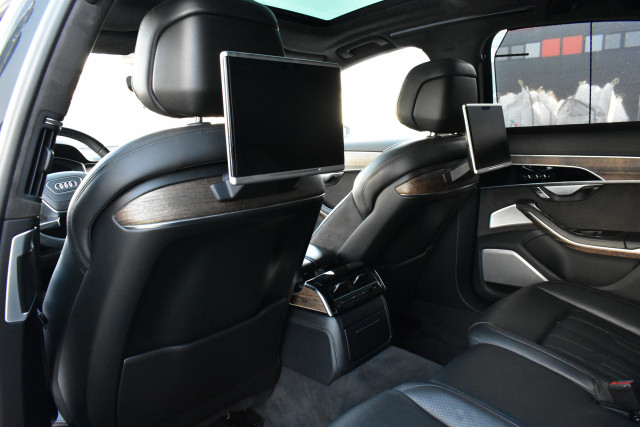 Autoturism marca AUDI, model A8