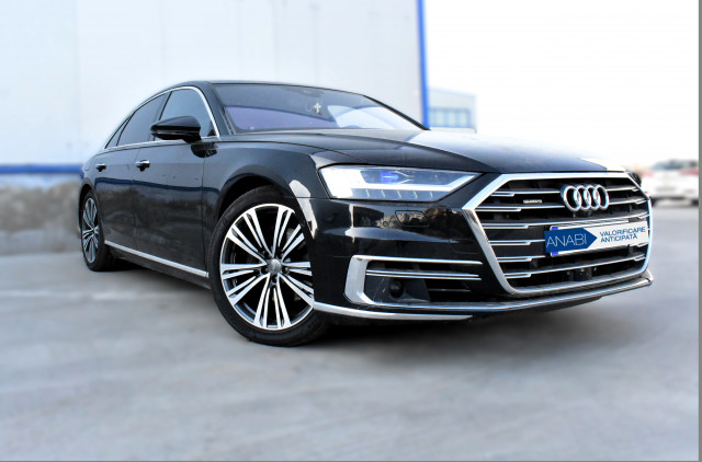 Autoturism marca AUDI model A8 - redus cu 25%