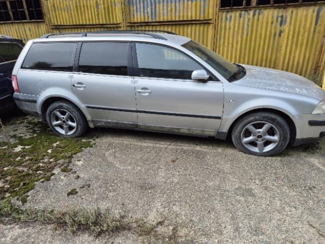 Autoturism VOLKSWAGEN PASSAT- redus cu 50%
