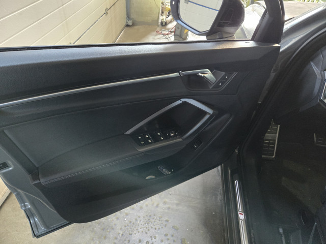 LICITATIE AUDI Q3 M1 SUV