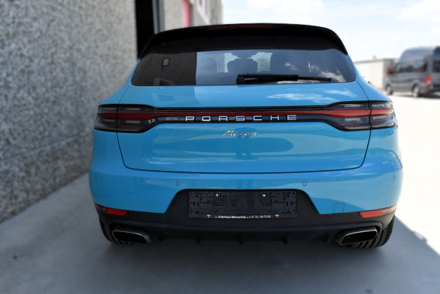 LICITATIE PORSCHE MACAN