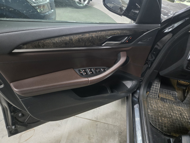 LICITATIE BMW X3 XDrive 2.0D REDUS CU 25%