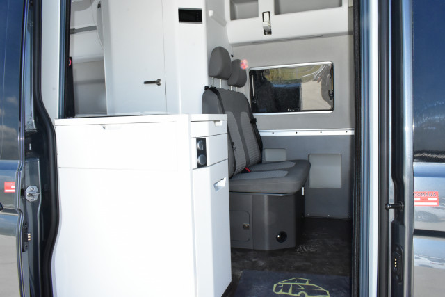 licitatie VOLKSWAGEN Crafter Grand California VA600