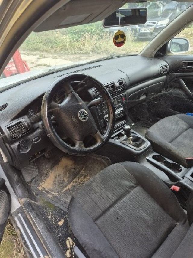 Autoturism VOLKSWAGEN PASSAT- redus cu 50%