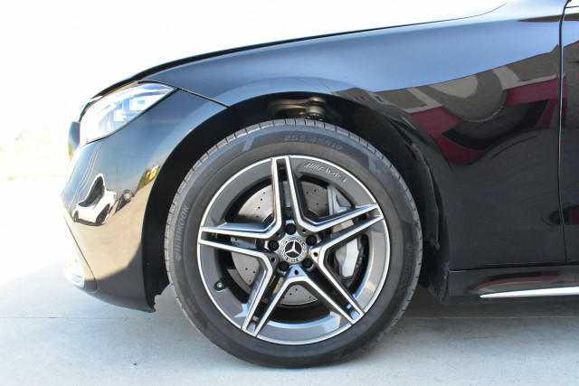 LICITATIE MERCEDES BENZ M1 SEDAN Redus cu 25%