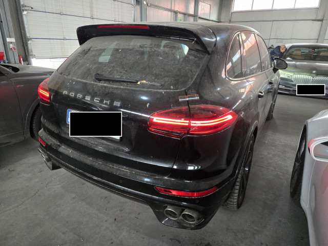 Autoturism Porsche Cayenne 2089 - redus cu 25%