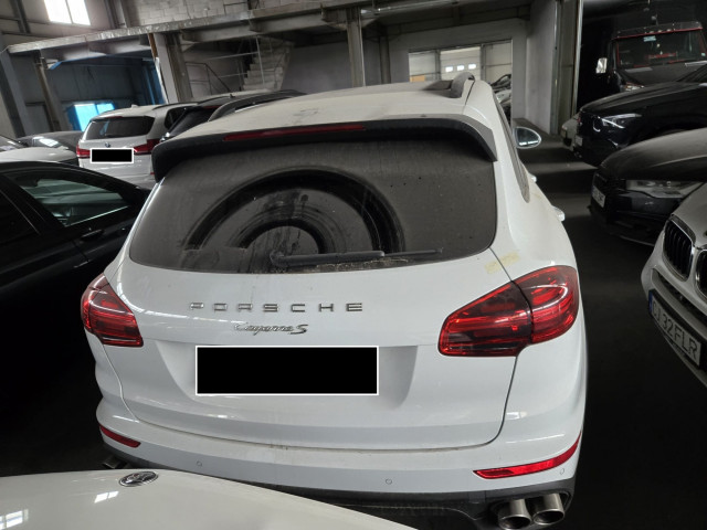Autoturism Porsche Cayenne 5641 - redus cu 25%