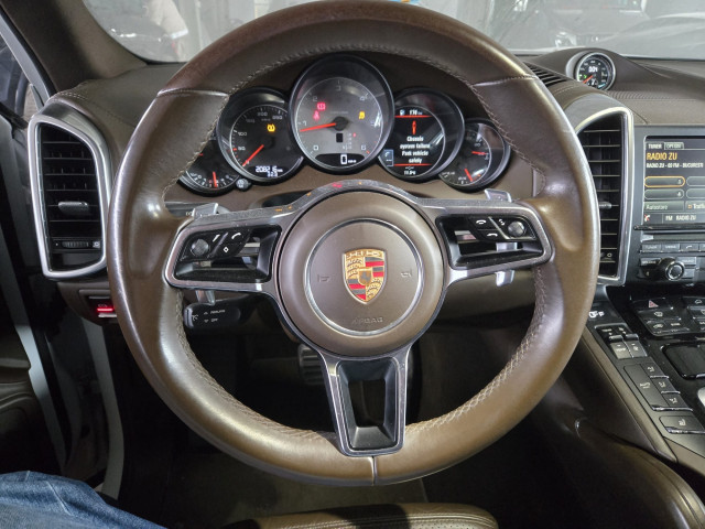 Autoturism Porsche Cayenne 5641 - redus cu 25%