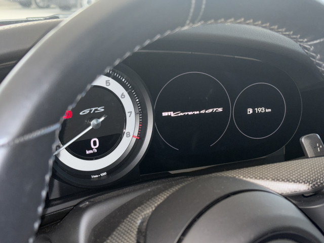 LICITATIE PORCHE 911 CARRERA 4 GTS REDUS CU 25%