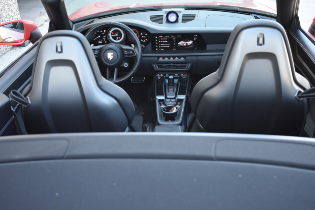 LICITATIE PORCHE 911 CARRERA 4 GTS REDUS CU 25%