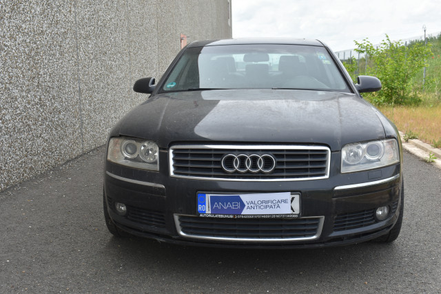 Autoturism marca AUDI A8 - redus cu 50%