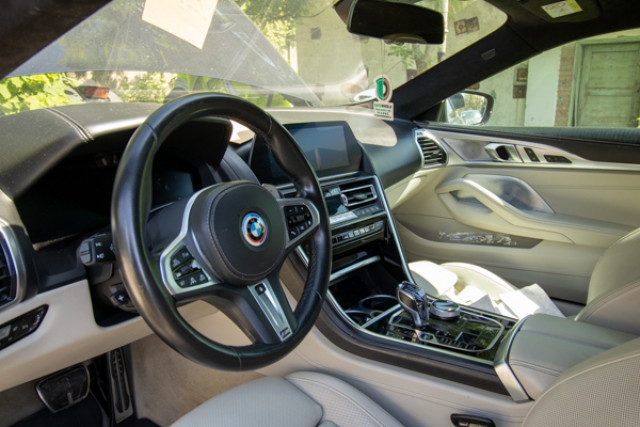 L I C I T A T I E BMW Seria 8 / M850i xDrive