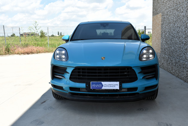 LICITATIE PORSCHE MACAN-redus cu 50%