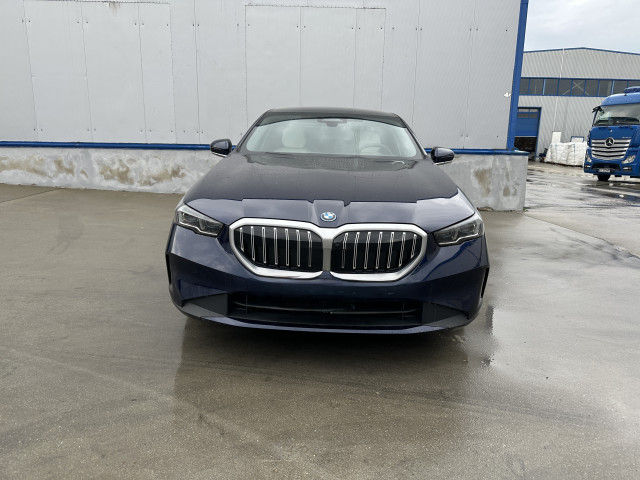 BMW 550e XDrive