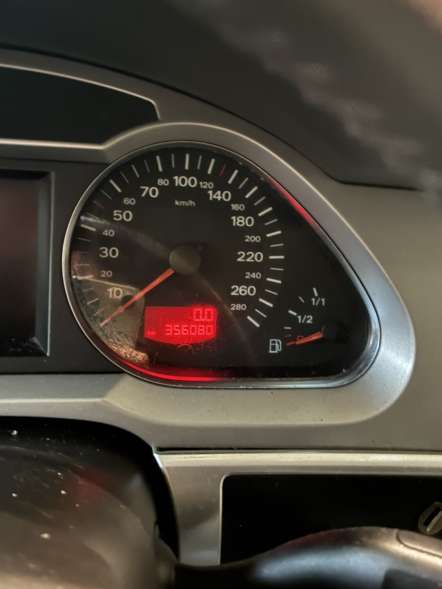 Autoturism marca AUDI A6